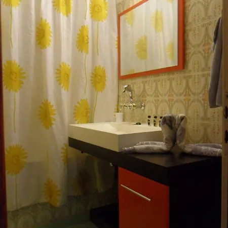 Apartament 3-bedrooms Flat In The City Centre Of *