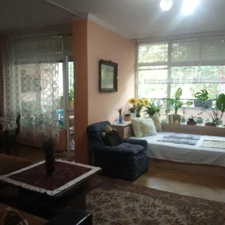 3-bedrooms Flat In The City Centre Of *